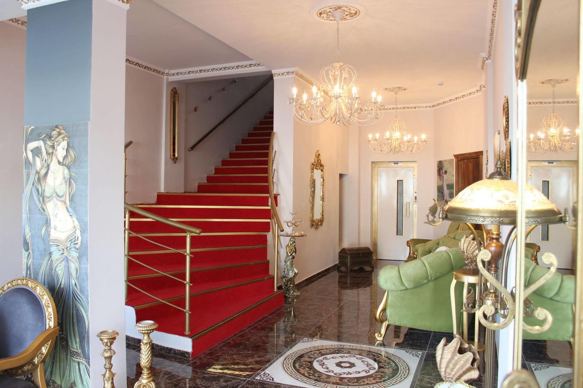 Huri & Nuri Hotel (Adults Only) Foca Exterior photo